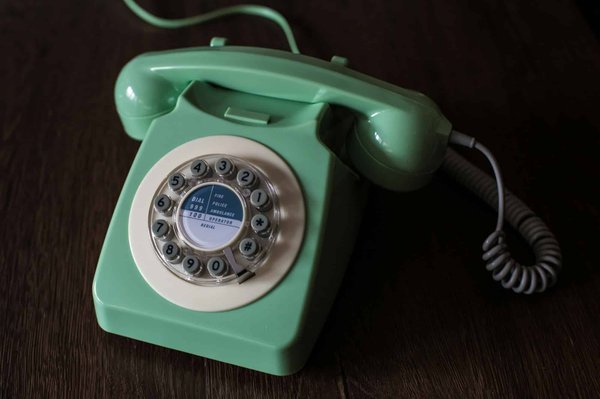 Intégrez un téléphone vintage pour sublimer votre décoration intérieure